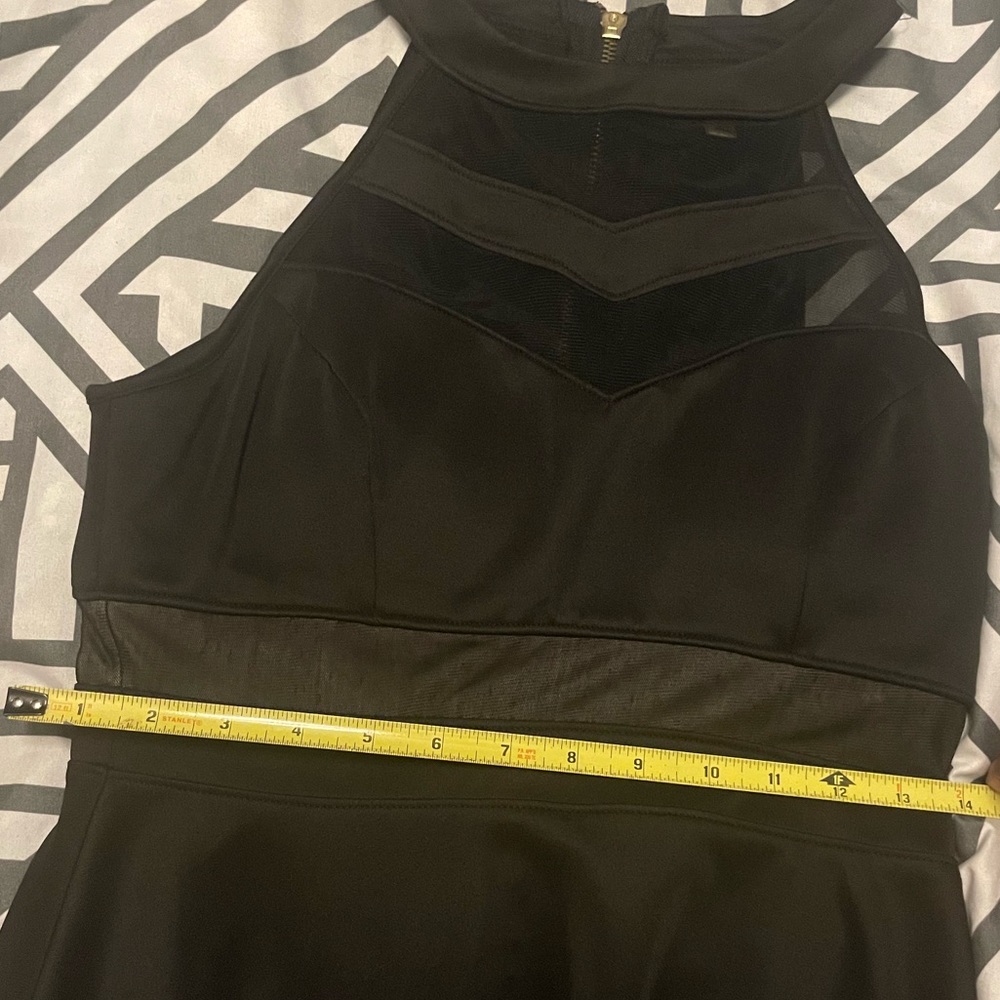 Dress - Picture 3 of 5